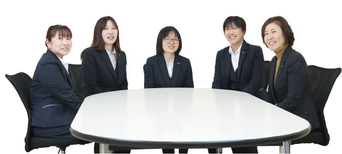 女性社員5名のフリートーク